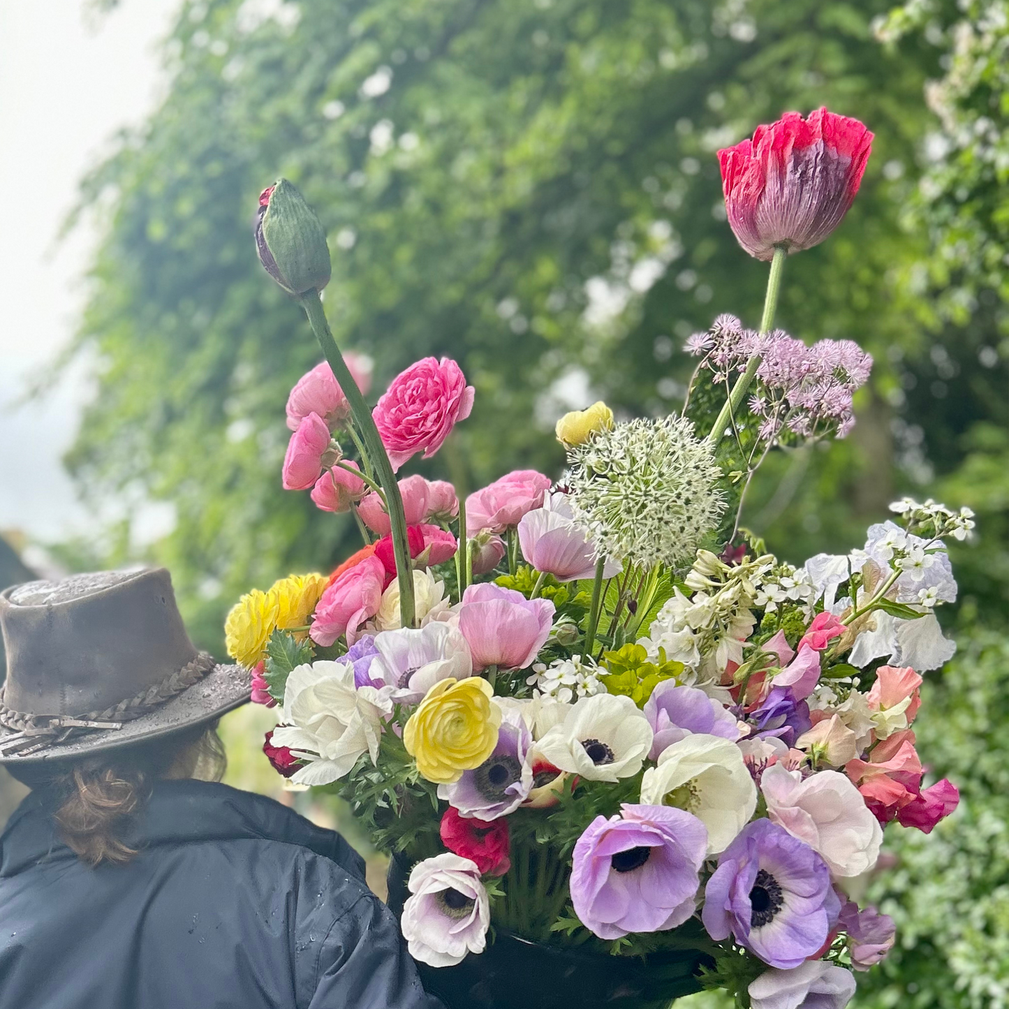 Seasonal Splendour: Locally Sourced Flowers for Homegrown Bliss